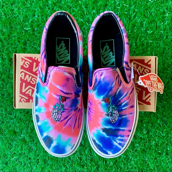 vans classic slip on tie dye